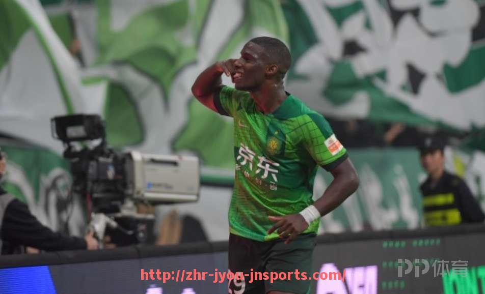 jiuyou九游娱乐-法甲马赛角球战术：马赛角球进攻战术的运用与效果分析